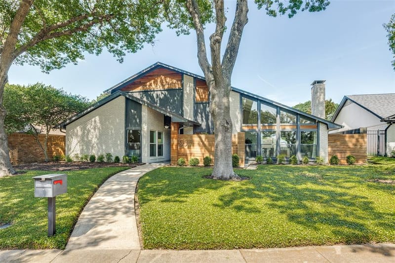9517 Fallbrook Drive, Dallas TX 75243 - Photo 2