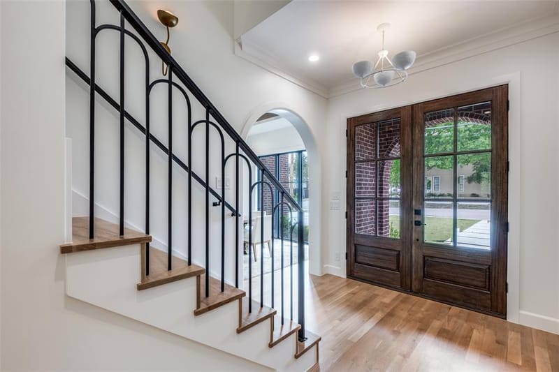 1618 Old Gate Lane, Dallas TX 75218 - Photo 3