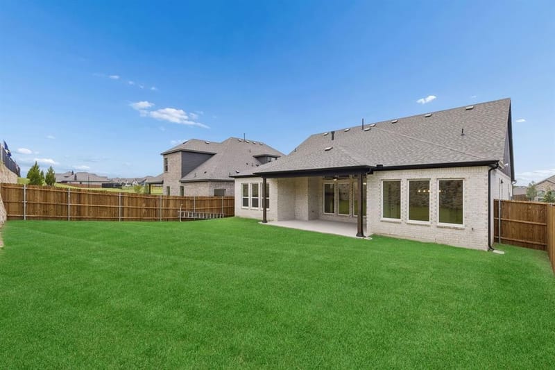 1009 Blue Mist Court, Justin TX 76247 - Photo 18