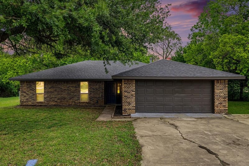 100 Pecan Circle, Trenton TX 75490 - Photo 7