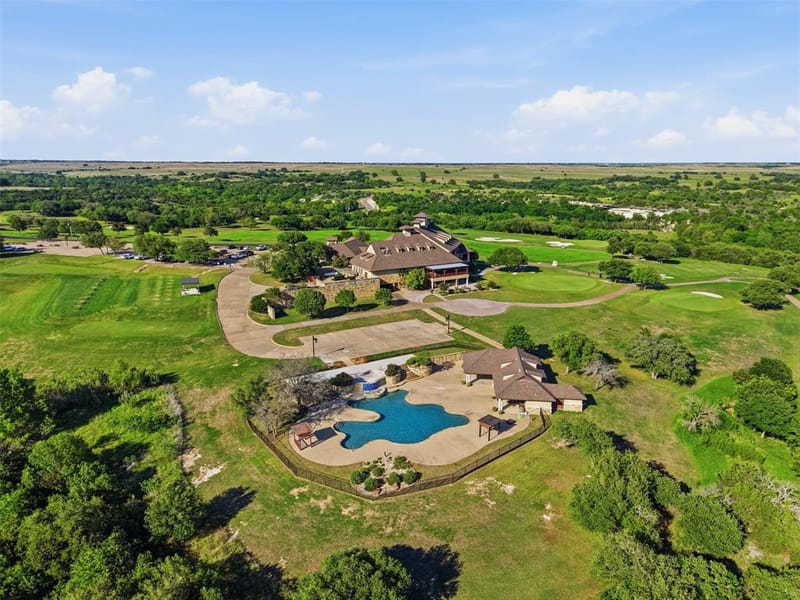 7229 Muirfield Drive, Cleburne TX 76033 - Photo 2