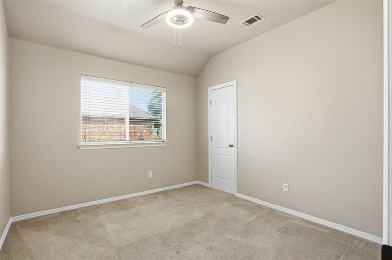 7229 Muirfield Drive, Cleburne TX 76033 - Photo 17