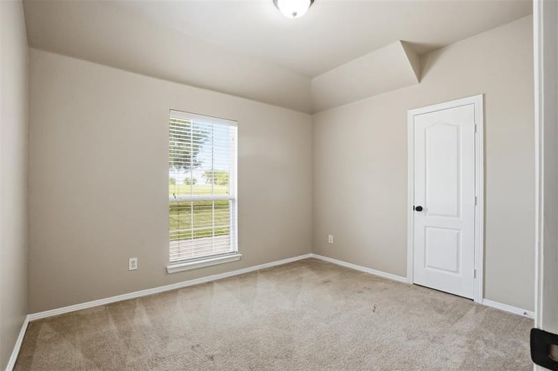 7229 Muirfield Drive, Cleburne TX 76033 - Photo 14