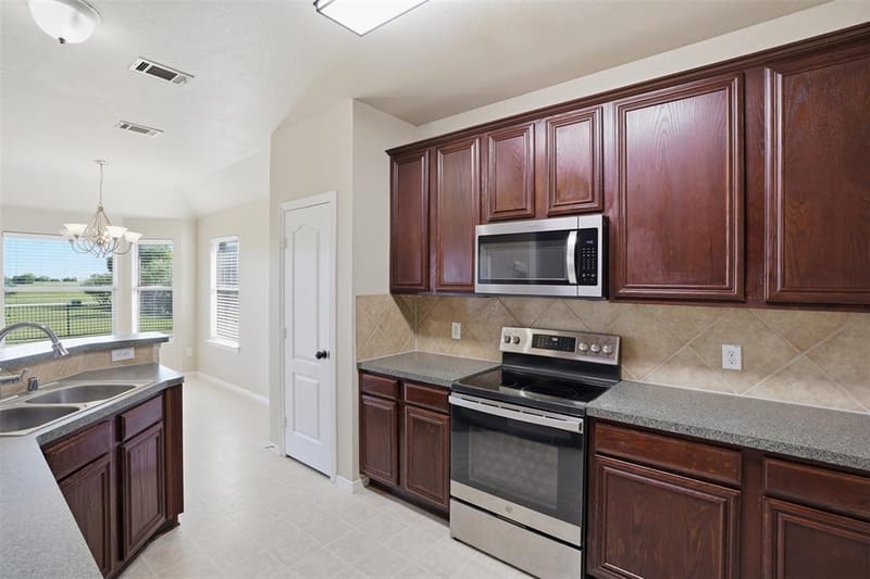 7229 Muirfield Drive, Cleburne TX 76033 - Photo 25