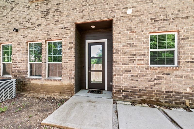 215 Idle Creek Lane, DeSoto TX 75115 - Photo 3
