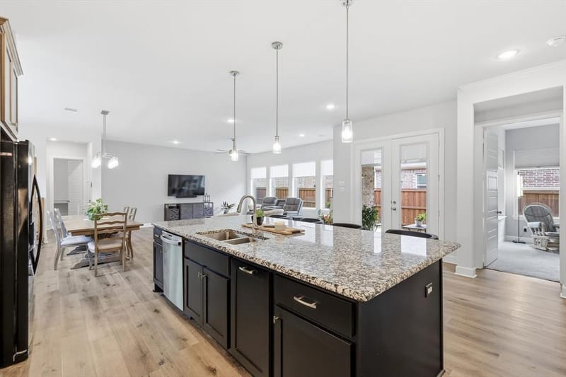 4817 Beaver Creek Drive, Arlington TX 76005 - Photo 15
