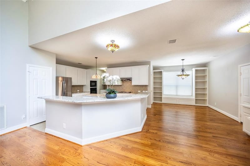 3601 Dripping Springs Drive, Plano TX 75025 - Photo 9