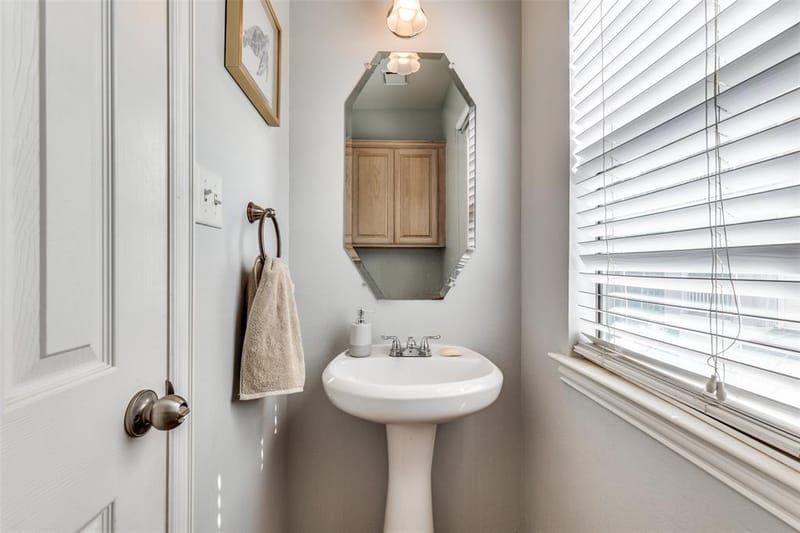 2407 Stutz Drive # B5, Dallas TX 75235 - Photo 5