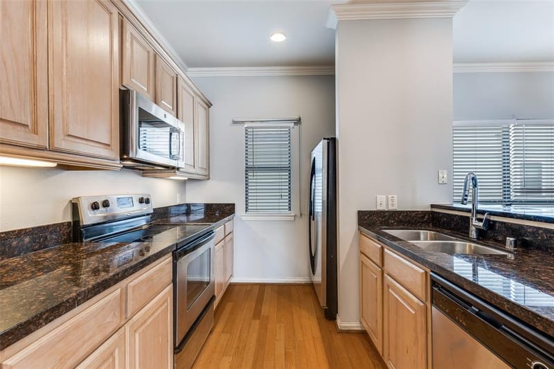 2407 Stutz Drive # B5, Dallas TX 75235 - Photo 4
