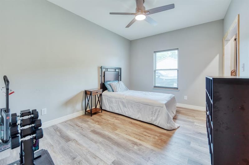 113 Smith, Tioga TX 76271 - Photo 7