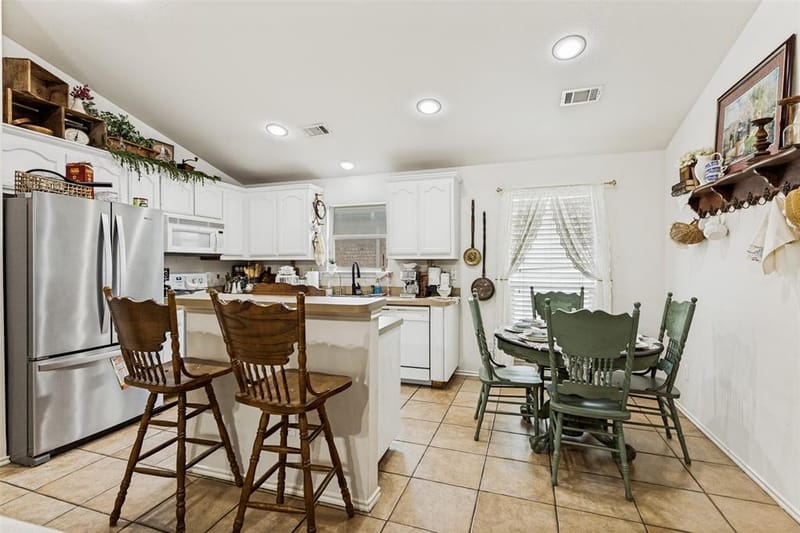 6432 Geneva Lane, Fort Worth TX 76131 - Photo 7