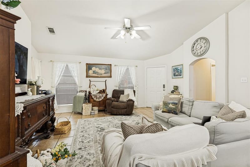 6432 Geneva Lane, Fort Worth TX 76131 - Photo 5