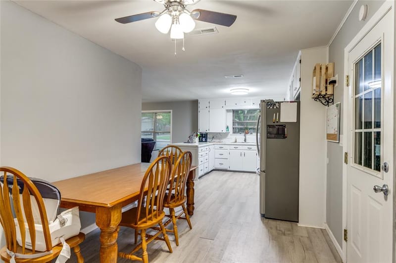 501 Lindsey Street, Bowie TX 76230 - Photo 13