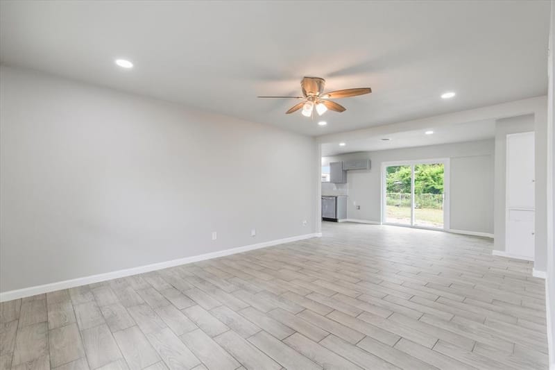 13634 Pyramid Drive, Farmers Branch TX 75234 - Photo 5