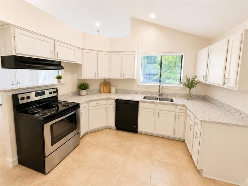 6816 Fire Hill Drive, Fort Worth TX 76137 - Photo 9