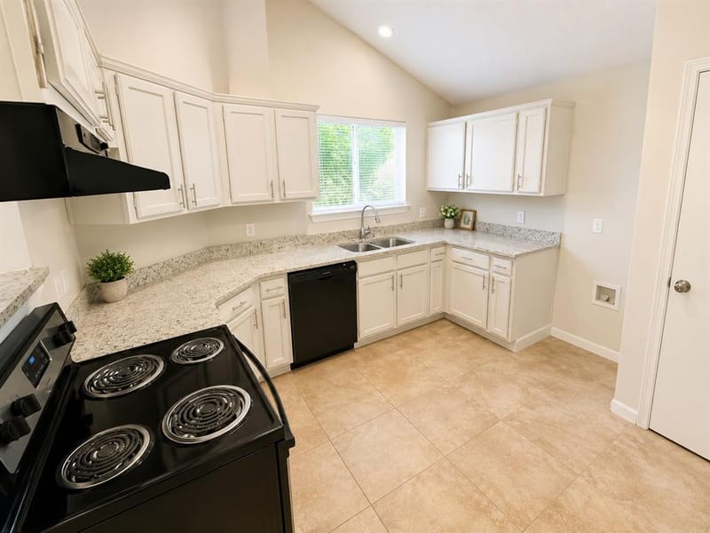 6816 Fire Hill Drive, Fort Worth TX 76137 - Photo 10