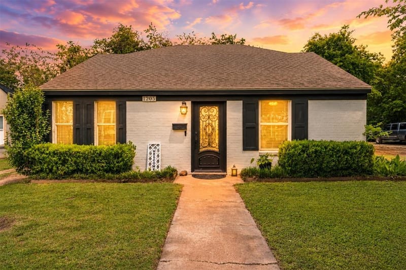 1205 N 17th Street, Waco TX 76707