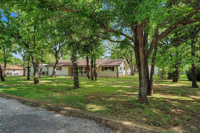 401 NW 32nd Street, Mineral Wells TX 76067 - Photo 23