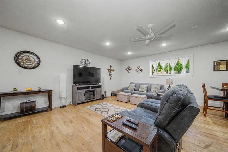 401 NW 32nd Street, Mineral Wells TX 76067 - Photo 11