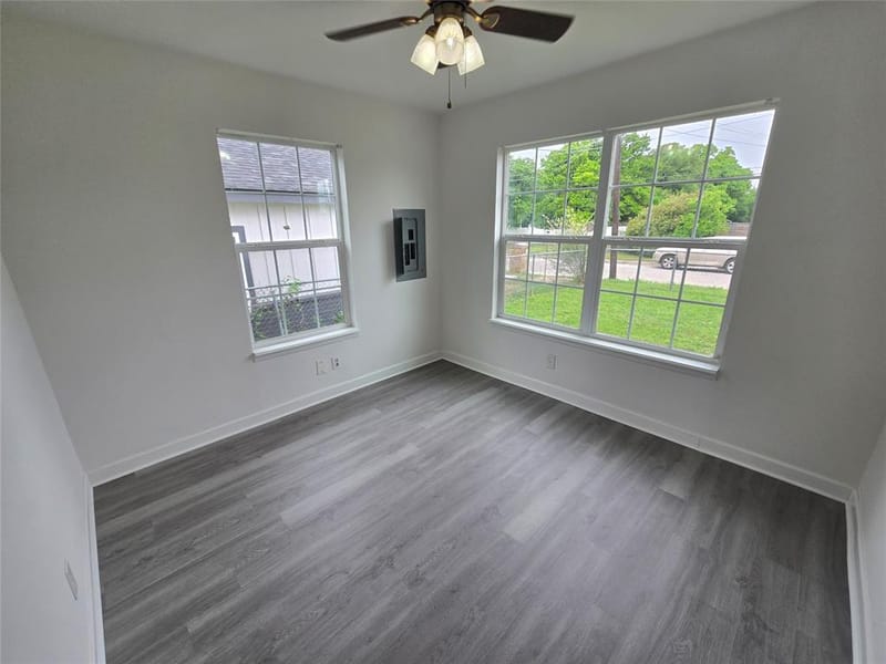 5010 Sunshine Drive, Fort Worth TX 76105 - Photo 9