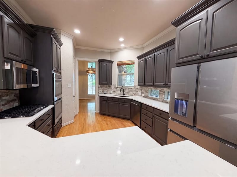 1309 Winding Brook Drive, Garland TX 75044 - Photo 2