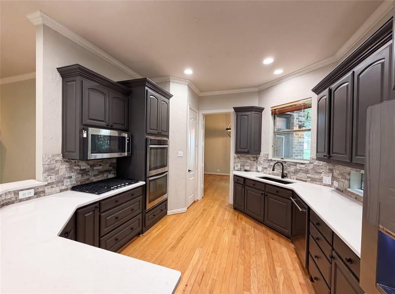 1309 Winding Brook Drive, Garland TX 75044 - Photo 13