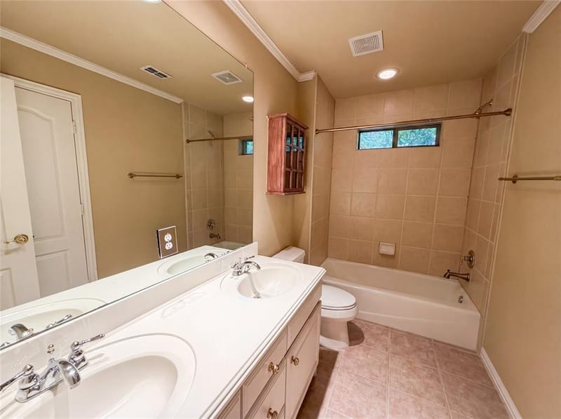 1309 Winding Brook Drive, Garland TX 75044 - Photo 24