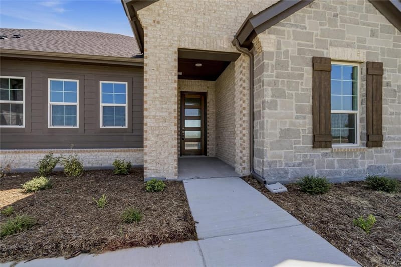 78 Aurora Avenue, Valley View TX 76272 - Photo 2