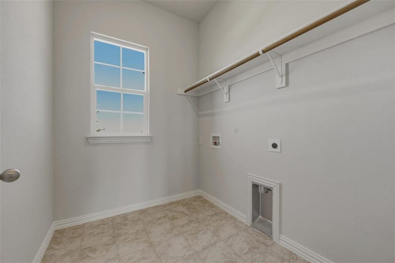 78 Aurora Avenue, Valley View TX 76272 - Photo 33
