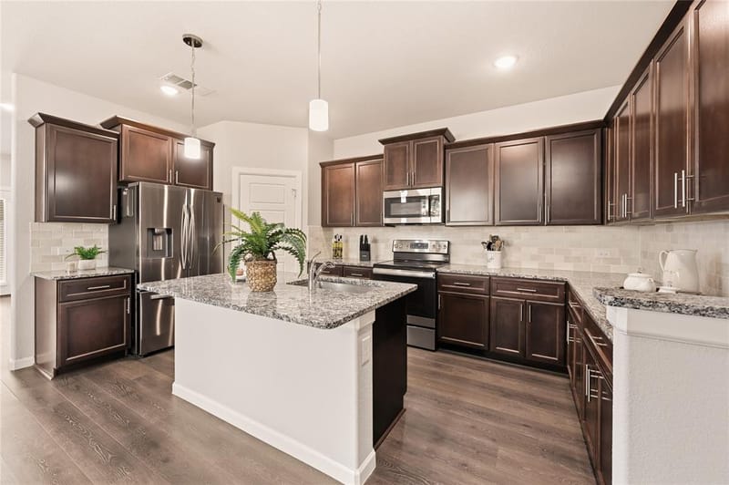 4727 Bluffview Drive, Haltom City TX 76137 - Photo 12