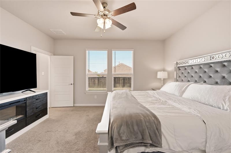 4727 Bluffview Drive, Haltom City TX 76137 - Photo 18