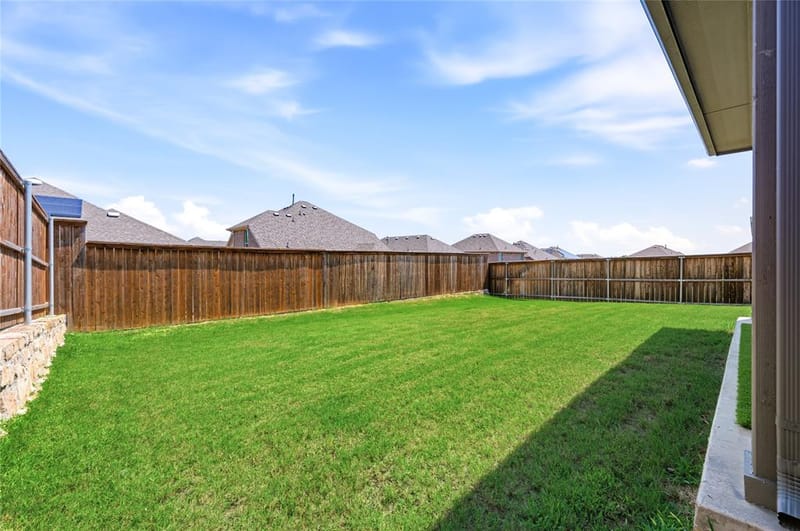4727 Bluffview Drive, Haltom City TX 76137 - Photo 31