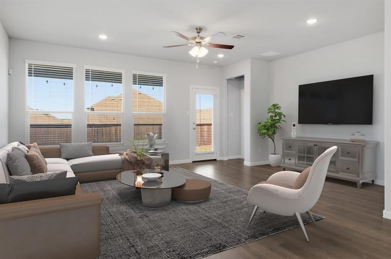 4727 Bluffview Drive, Haltom City TX 76137 - Photo 8
