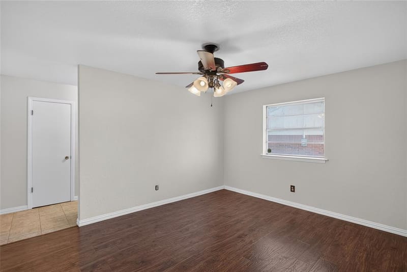 216 Rolling Hills Drive, Aledo TX 76008 - Photo 14