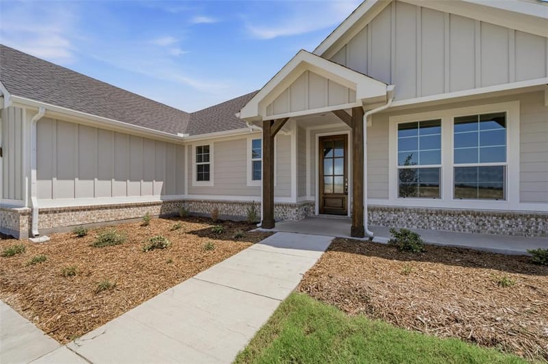 146 Aurora Avenue, Valley View TX 76272 - Photo 6