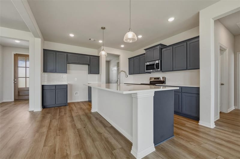 146 Aurora Avenue, Valley View TX 76272 - Photo 12