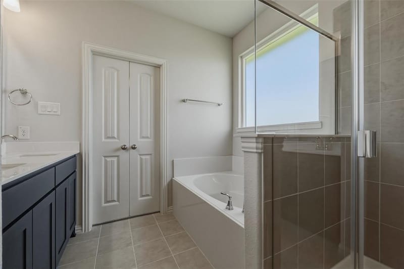 146 Aurora Avenue, Valley View TX 76272 - Photo 26