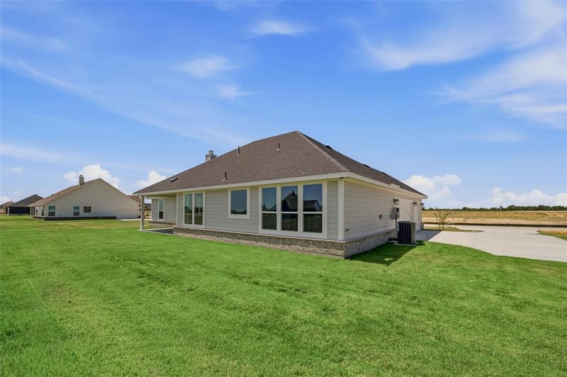 146 Aurora Avenue, Valley View TX 76272 - Photo 31