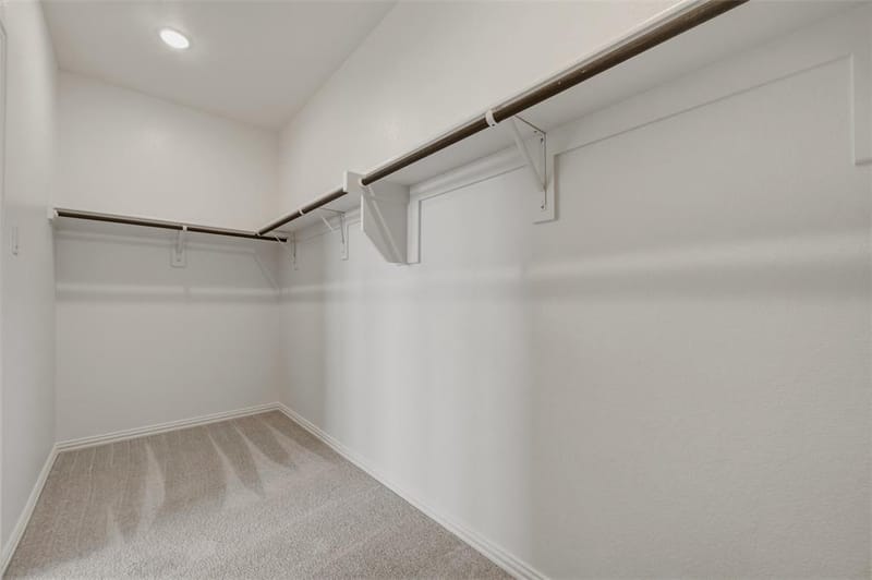 146 Aurora Avenue, Valley View TX 76272 - Photo 21