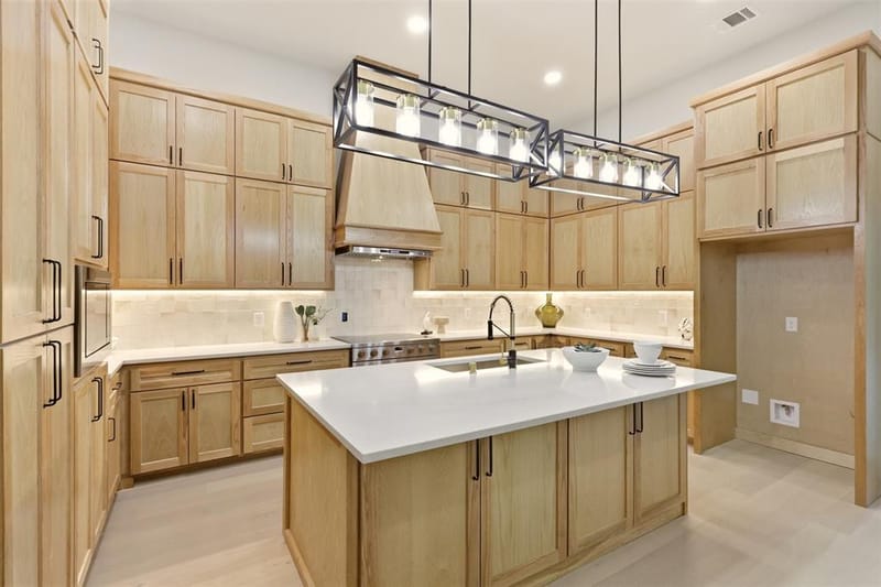 7016 Westover Drive, Granbury TX 76049 - Photo 16