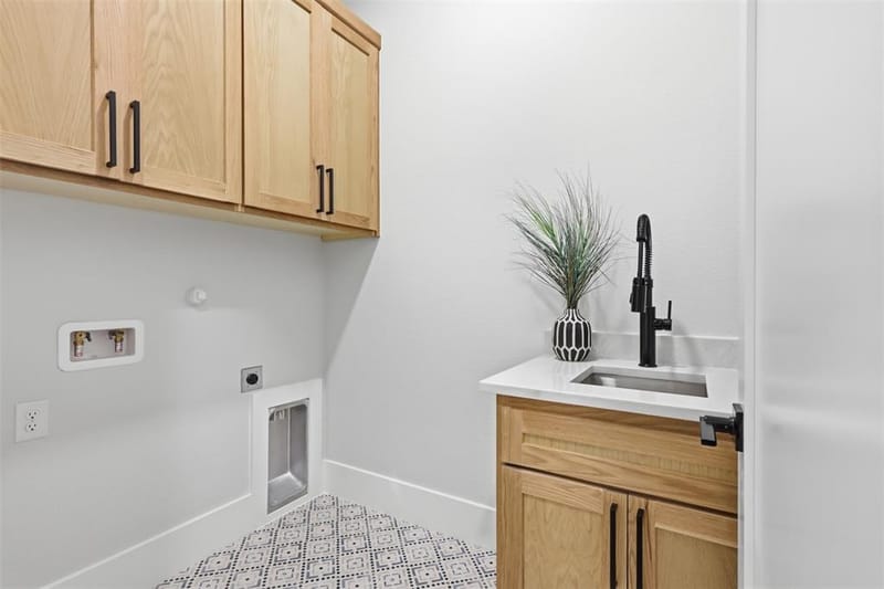 7016 Westover Drive, Granbury TX 76049 - Photo 35