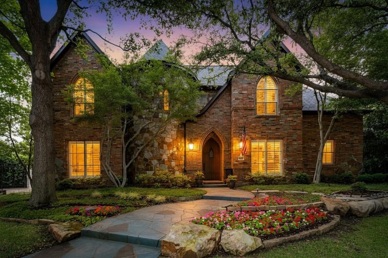 5601 Woodspring Drive, Plano TX 75093 - Photo 2