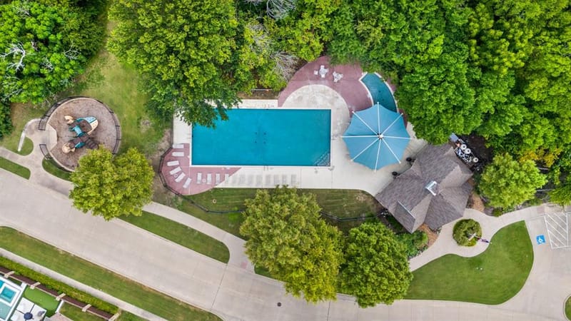13696 Thornton Drive, Frisco TX 75035 - Photo 8