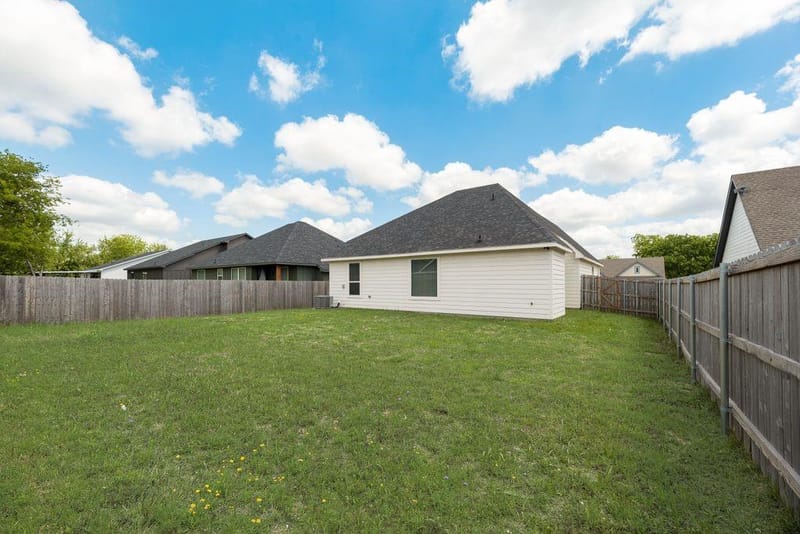 109 Vaughn Meadows Drive, Tom Bean TX 75491 - Photo 27
