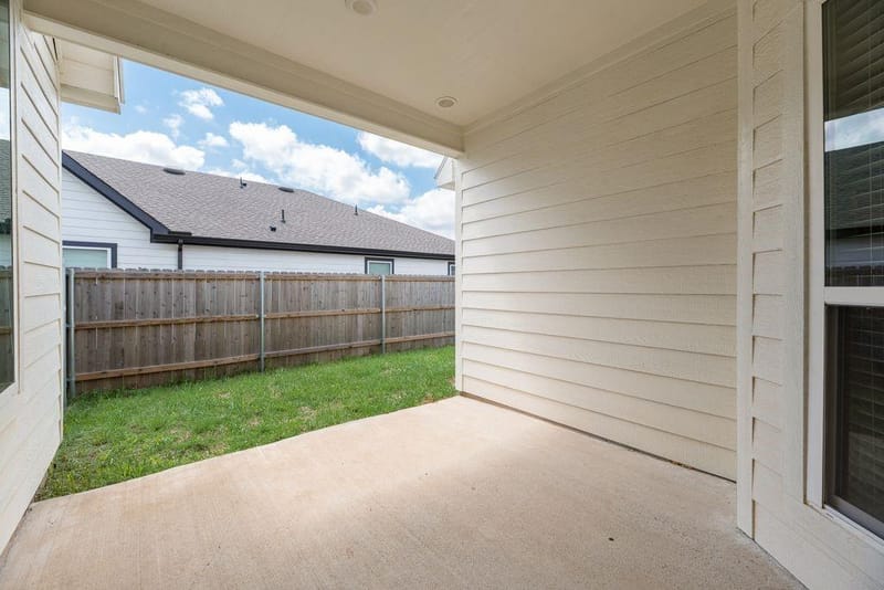 109 Vaughn Meadows Drive, Tom Bean TX 75491 - Photo 24