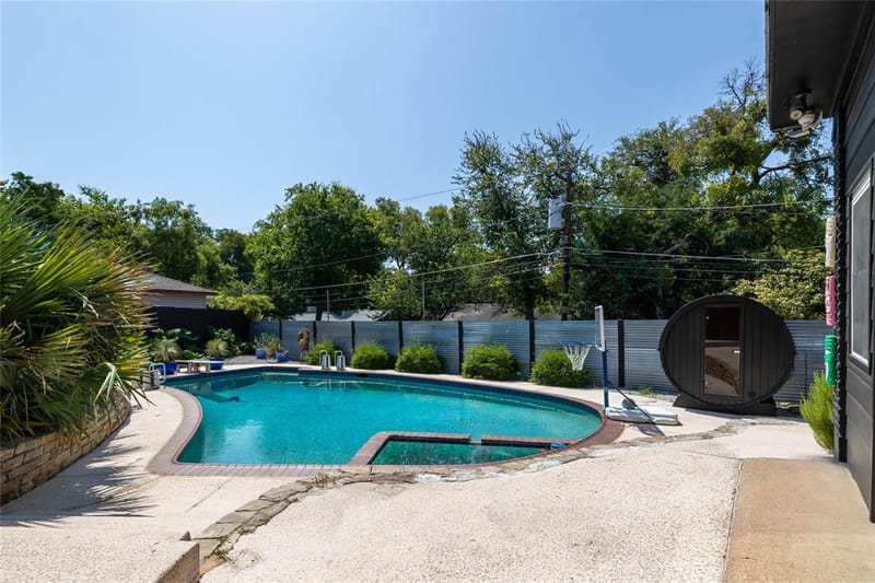 10872 Caprock Circle, Dallas TX 75218 - Photo 7