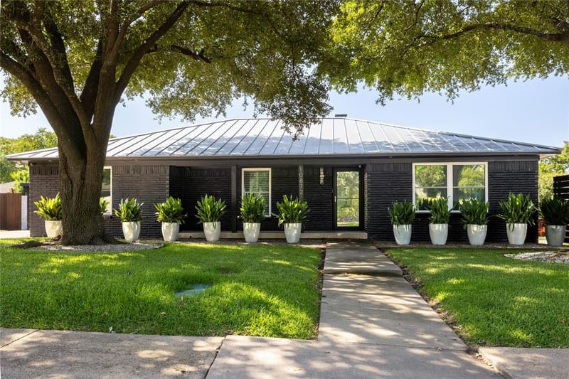 10872 Caprock Circle, Dallas TX 75218