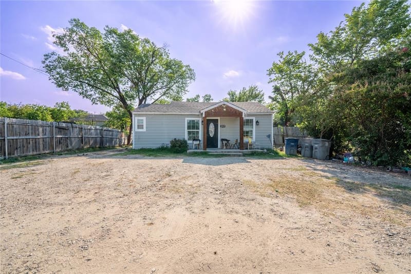 2519 Chalk Hill Road, Dallas TX 75212