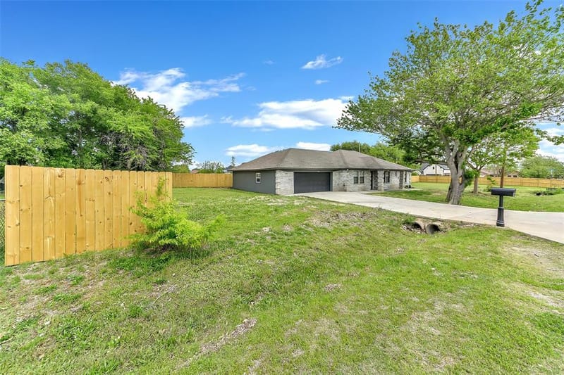 5924 Angus Drive, Fort Worth TX 76179 - Photo 5