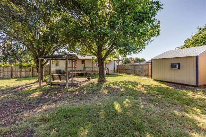 131 Squires Court, Ferris TX 75125 - Photo 22
